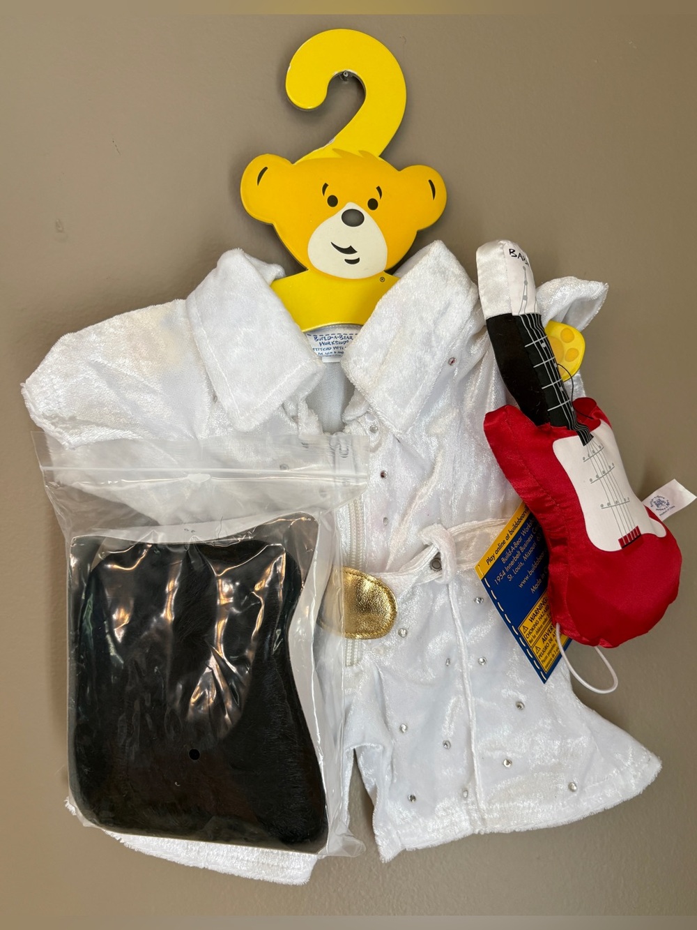 NWT 2010 Build-A-Bear Elvis Presley Outfit with Guitar and Wig